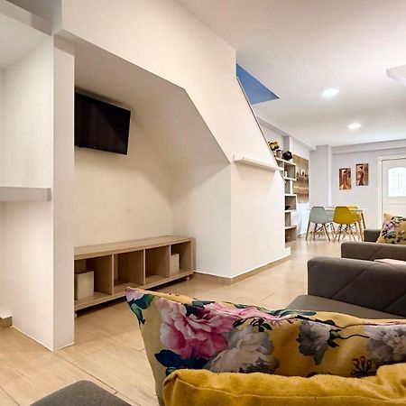 Byron Urban Apartment กาลามาตา ภายนอก รูปภาพ